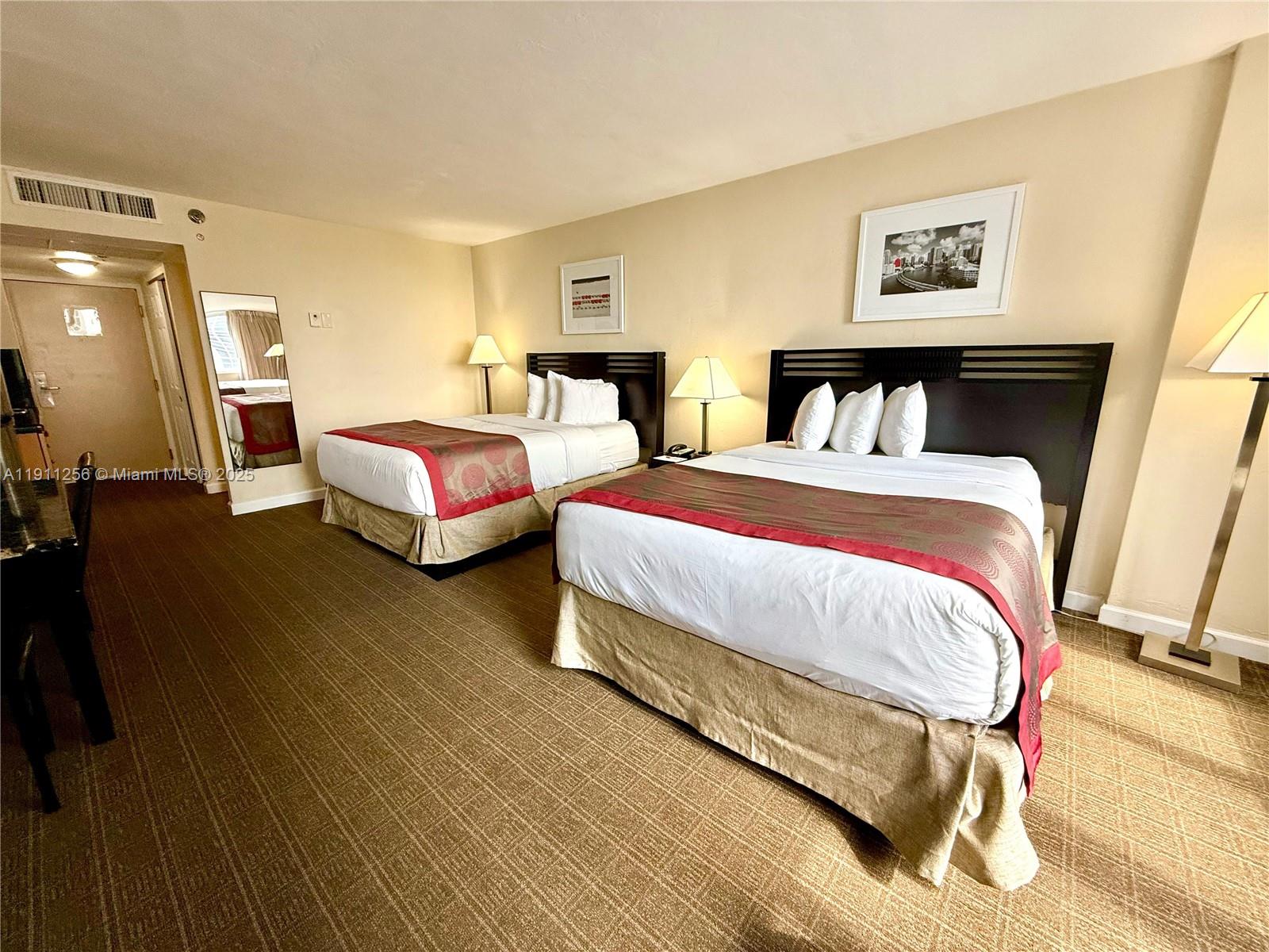 THE AVENTURA BEACH CLUB C - Residential