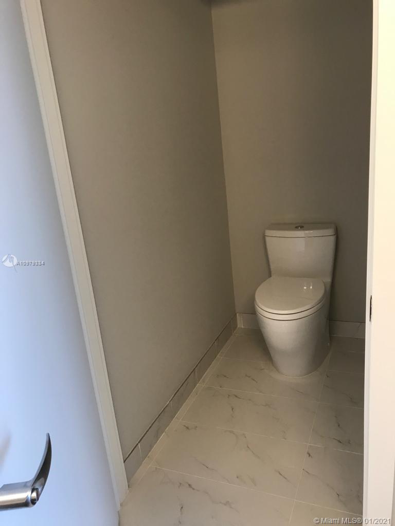 THE HARBOUR SOUTH CONDO - Residential Lease