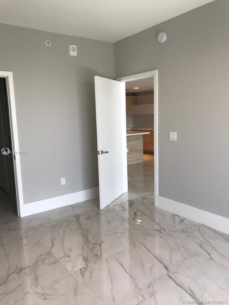 THE HARBOUR SOUTH CONDO - Residential Lease