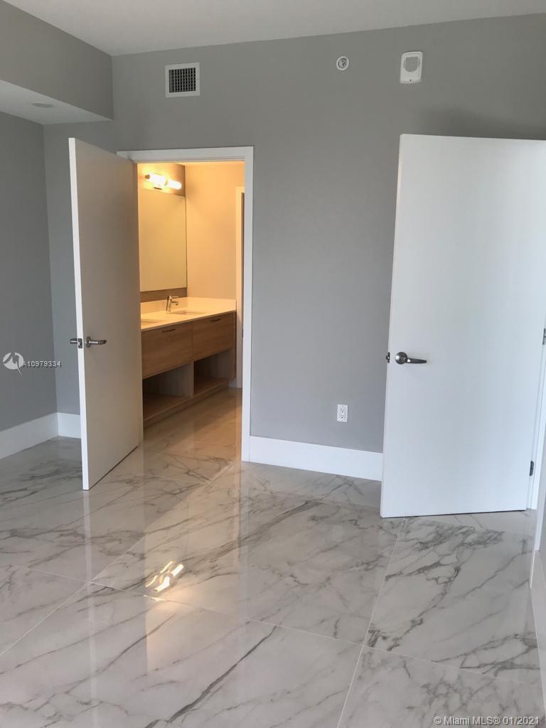 THE HARBOUR SOUTH CONDO - Residential Lease