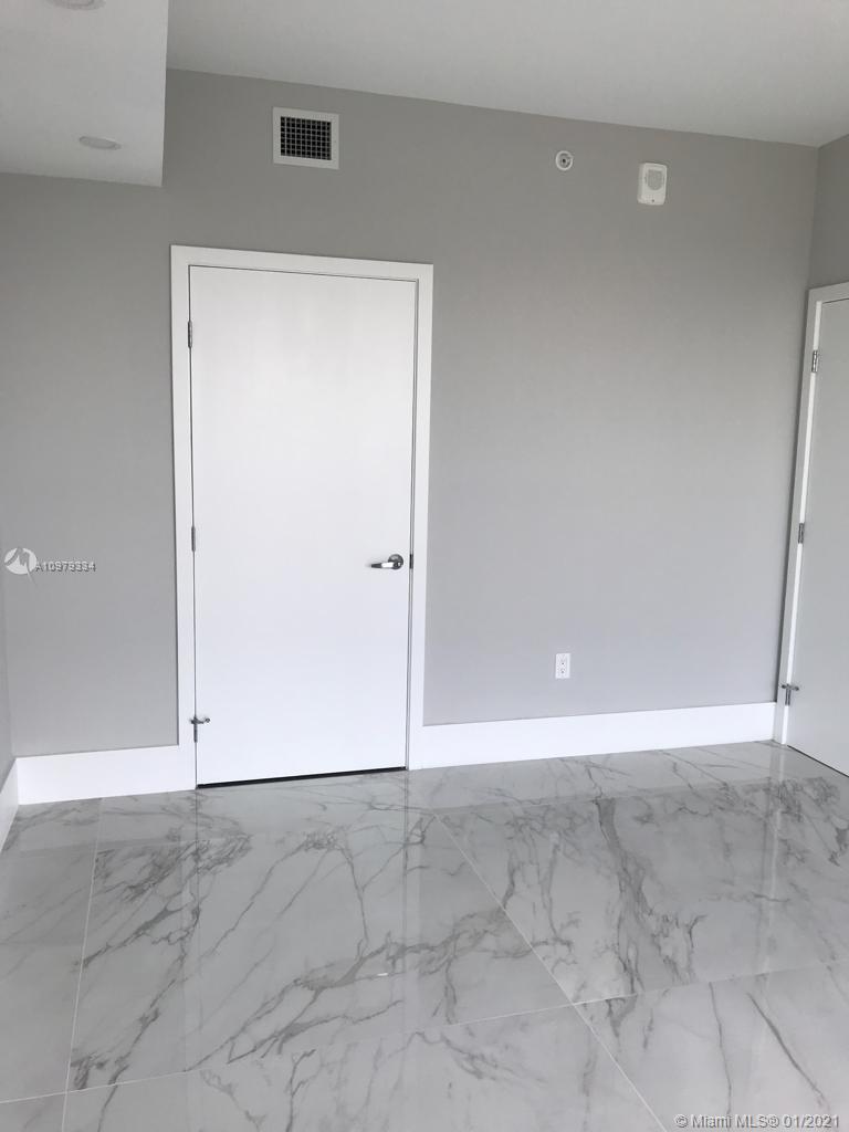 THE HARBOUR SOUTH CONDO - Residential Lease