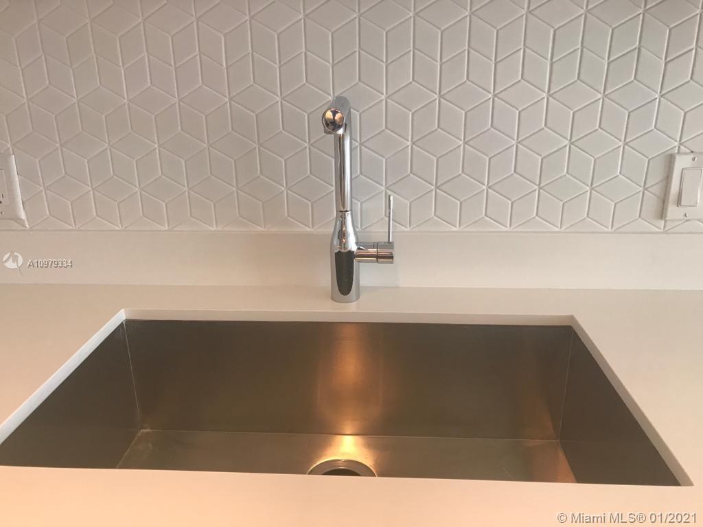 THE HARBOUR SOUTH CONDO - Residential Lease