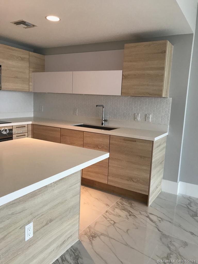 THE HARBOUR SOUTH CONDO - Residential Lease