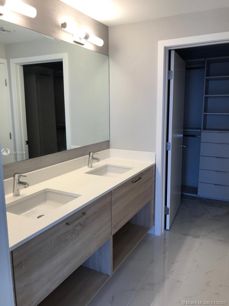 THE HARBOUR SOUTH CONDO - Residential Lease