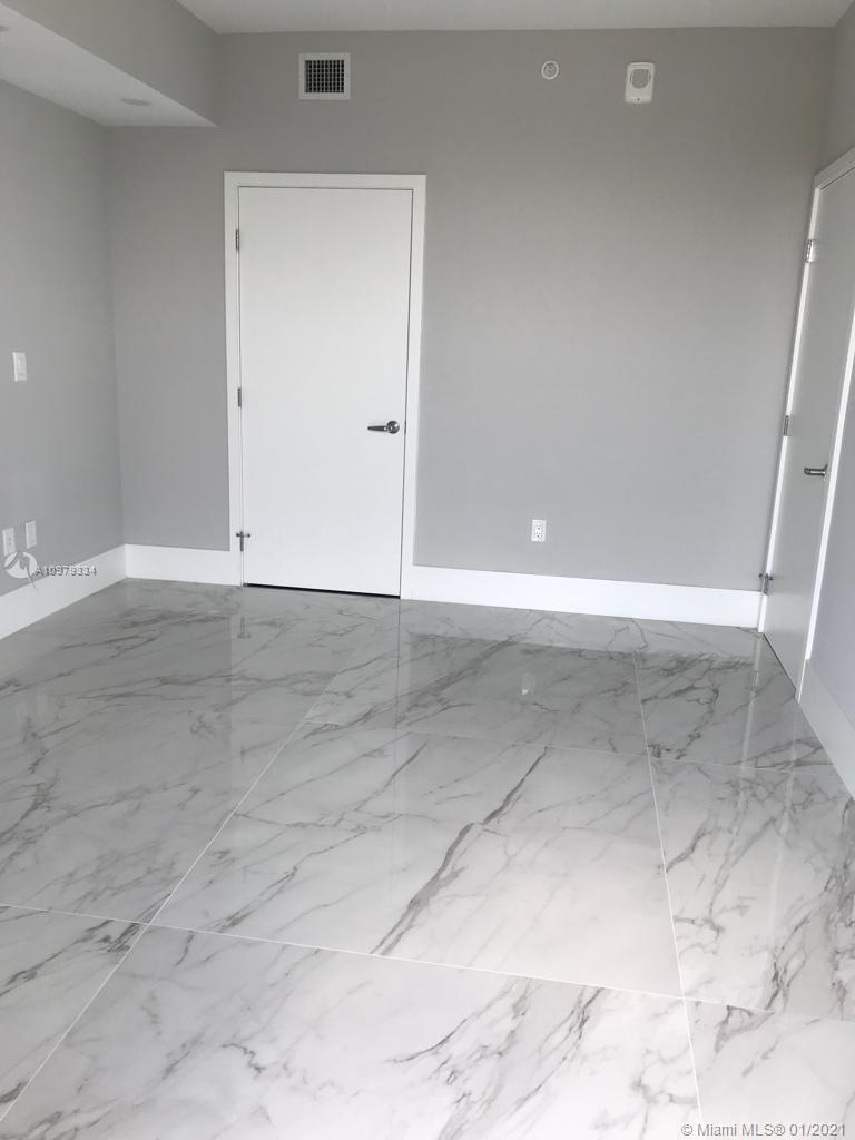 THE HARBOUR SOUTH CONDO - Residential Lease