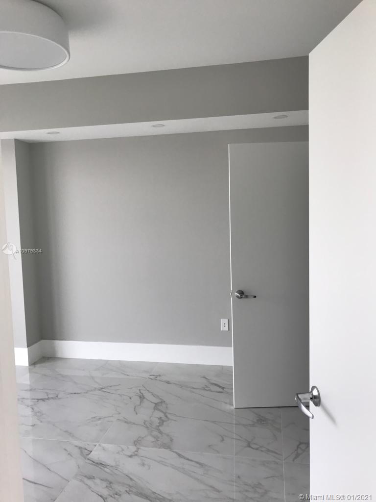 THE HARBOUR SOUTH CONDO - Residential Lease