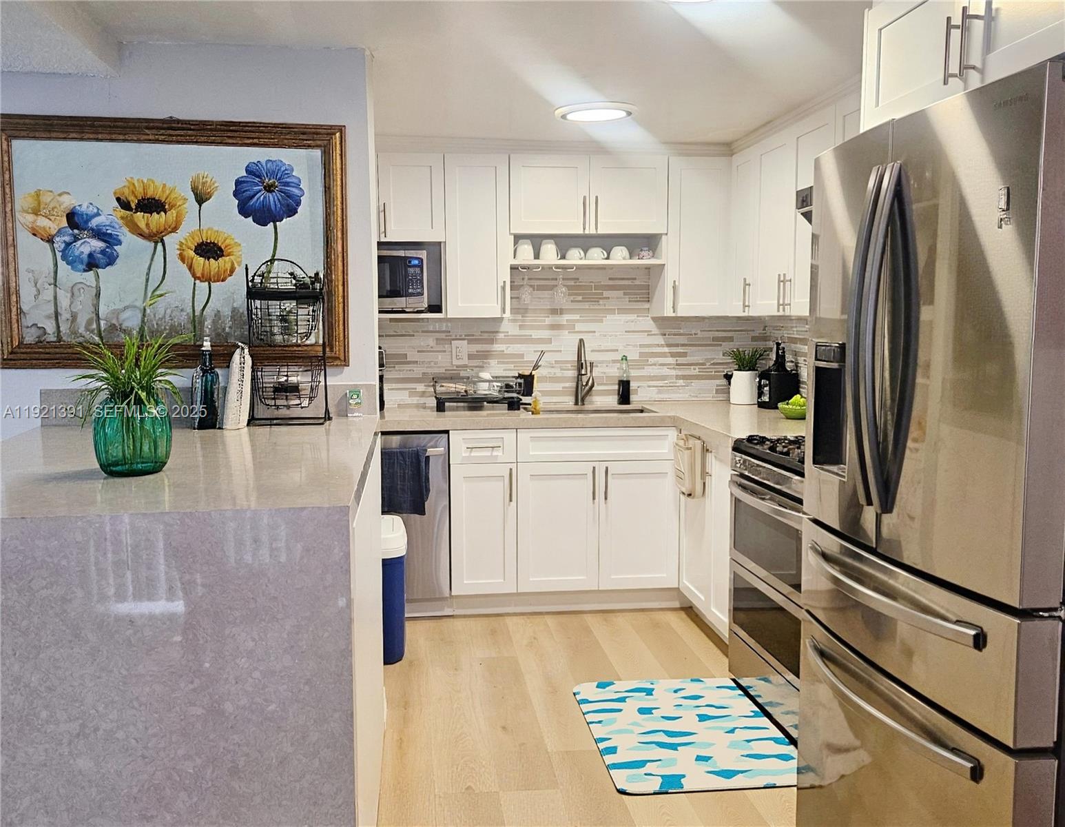 LAGUNA CONDO - Residential Lease