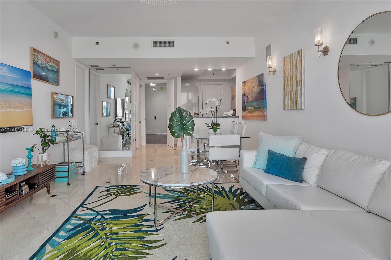 CONTINUUM ON SOUTH BEACH - Residential