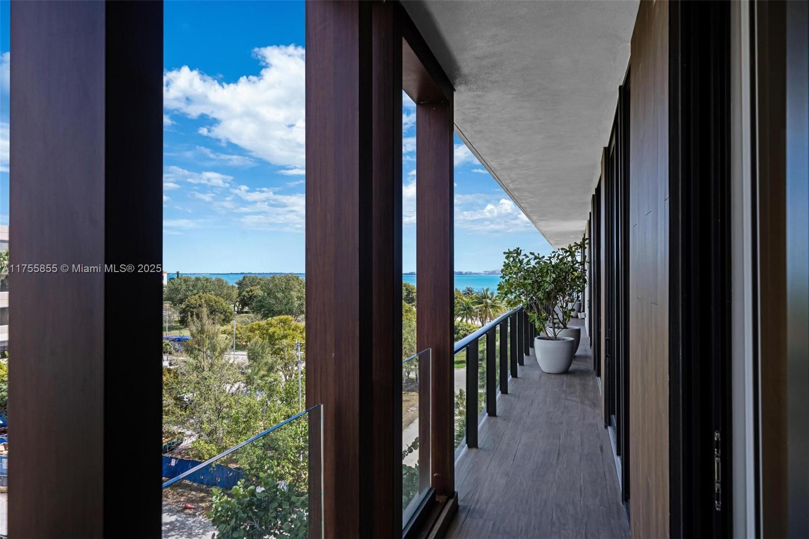 BRICKELLS FLAGLER - Residential