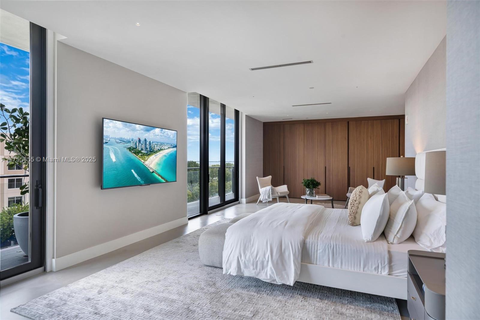 BRICKELLS FLAGLER - Residential