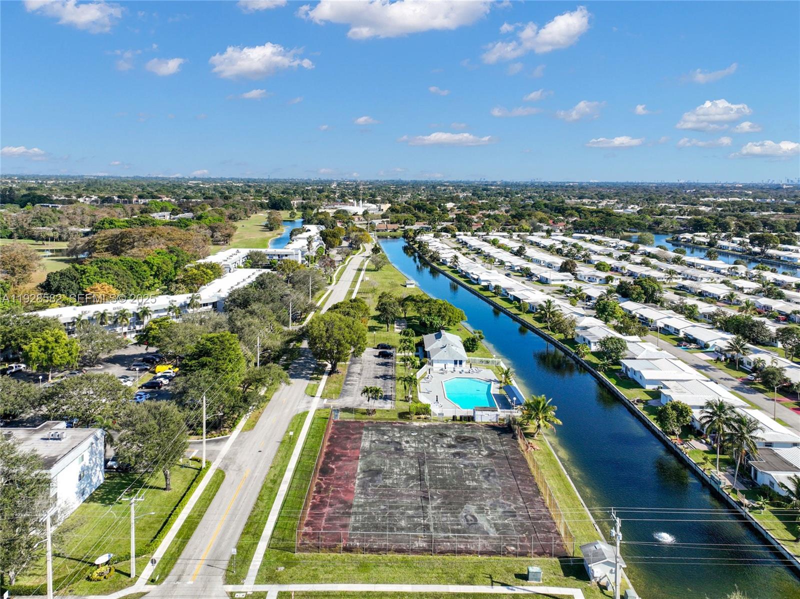 FAIRWAYS OF TAMARAC CONDO - Residential