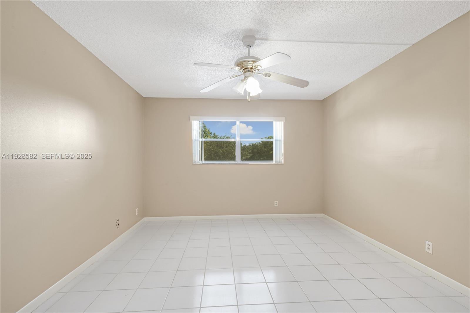FAIRWAYS OF TAMARAC CONDO - Residential