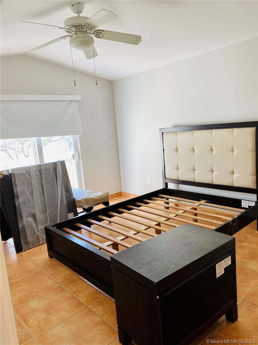 VILG HOMES COUNTRY WALK C - Residential