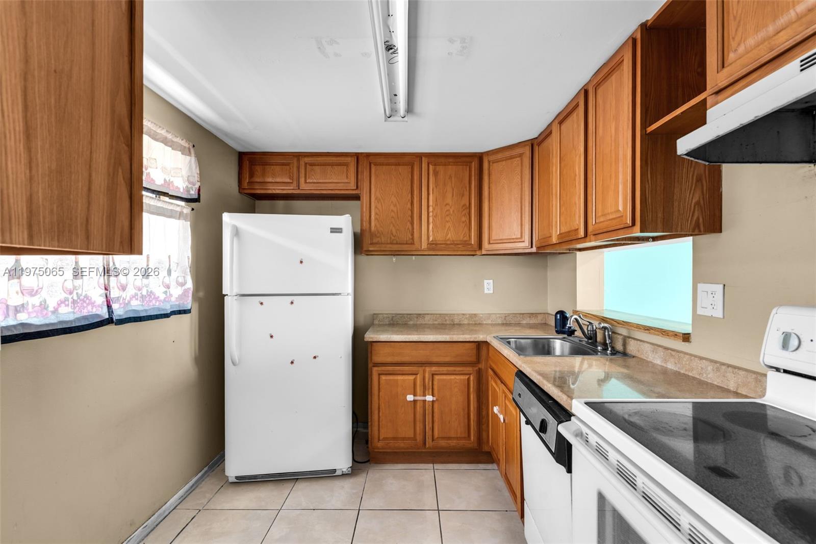 FOX CHASE CONDO #1 - Residential