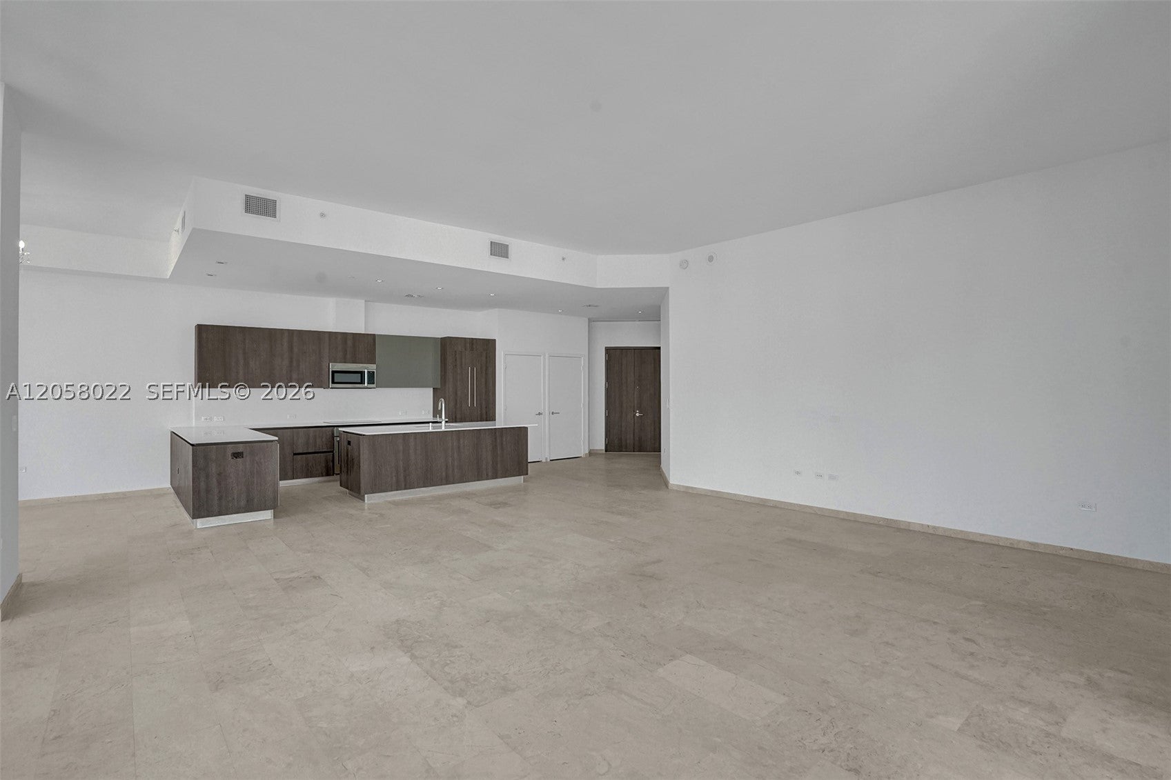 88 SW 7th St 4011
