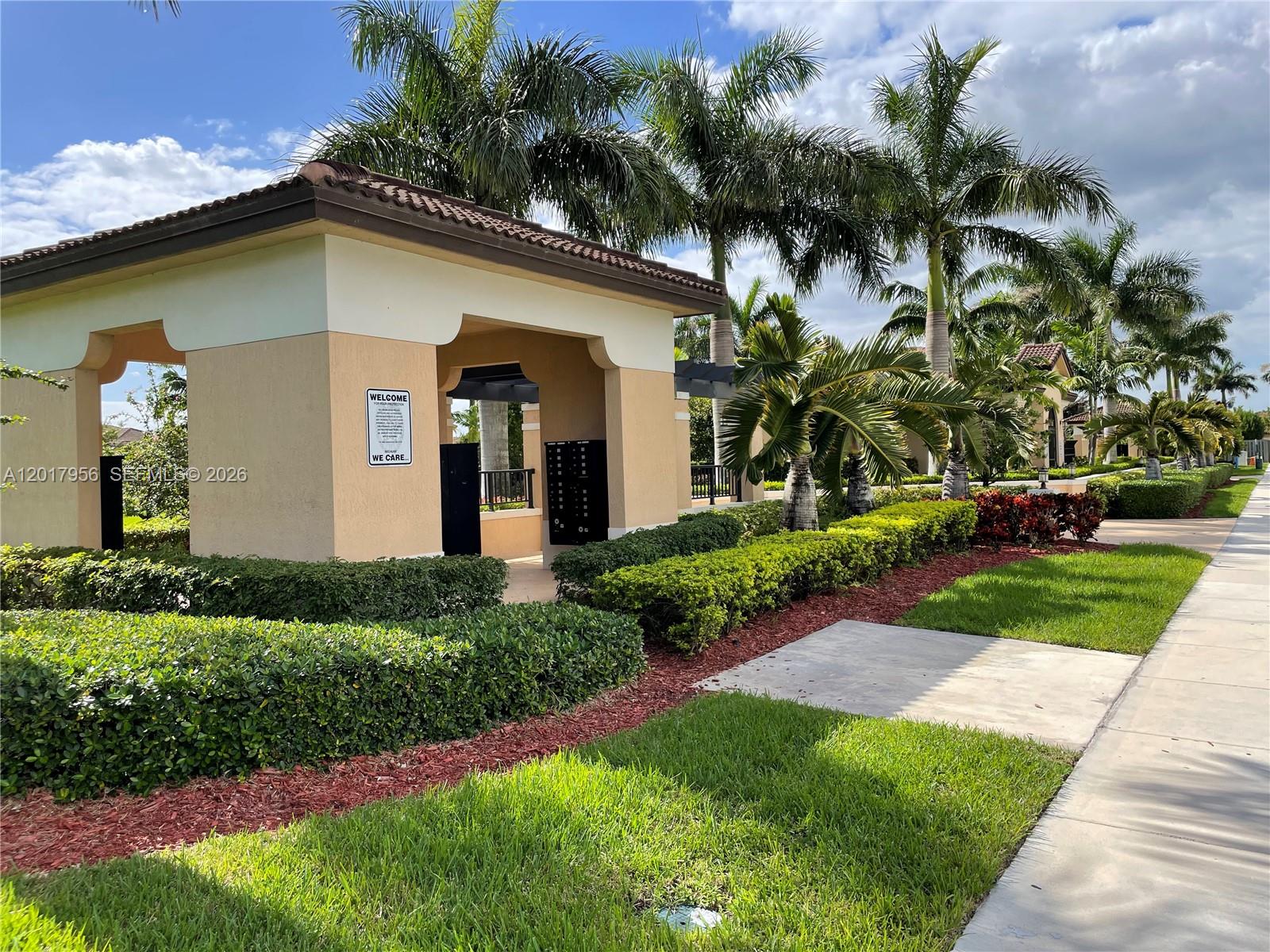 HEMINGWAY POINT - Residential