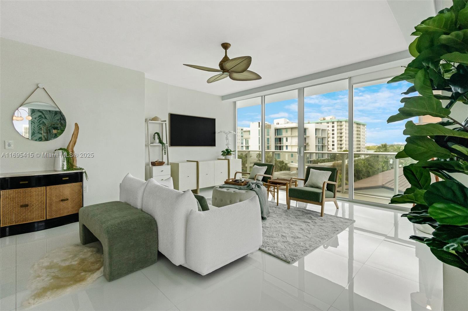 LE JARDIN HOUSE CONDO - Residential