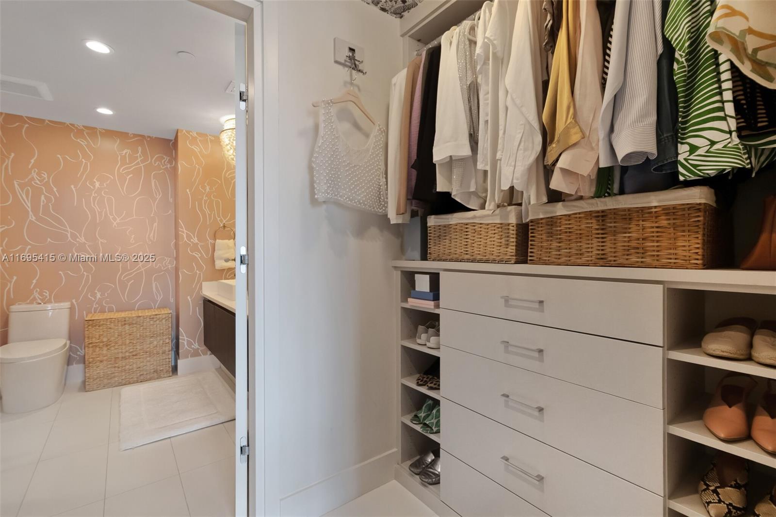LE JARDIN HOUSE CONDO - Residential