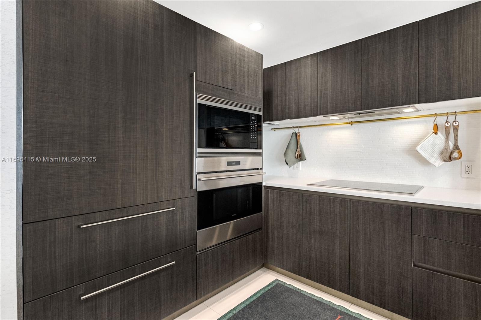 LE JARDIN HOUSE CONDO - Residential
