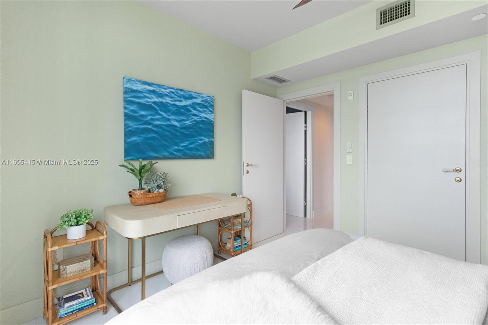LE JARDIN HOUSE CONDO - Residential
