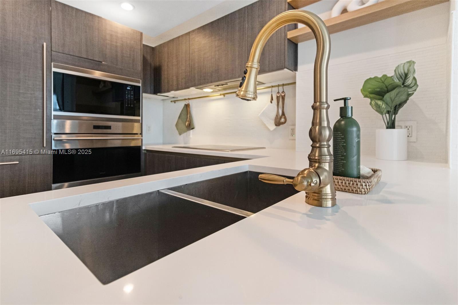 LE JARDIN HOUSE CONDO - Residential