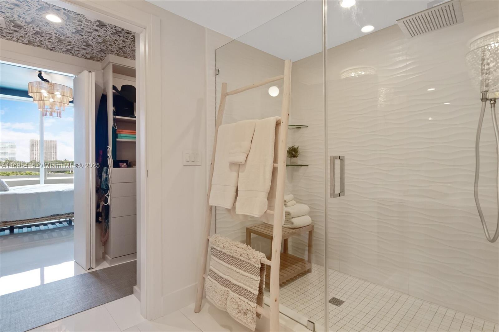 LE JARDIN HOUSE CONDO - Residential