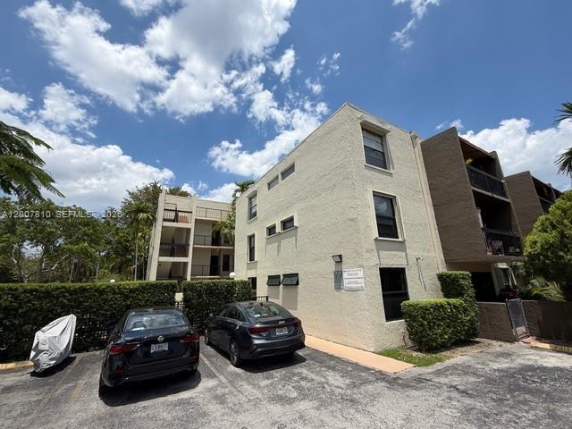 709 CURTISS PARKWAY CONDO - Residential