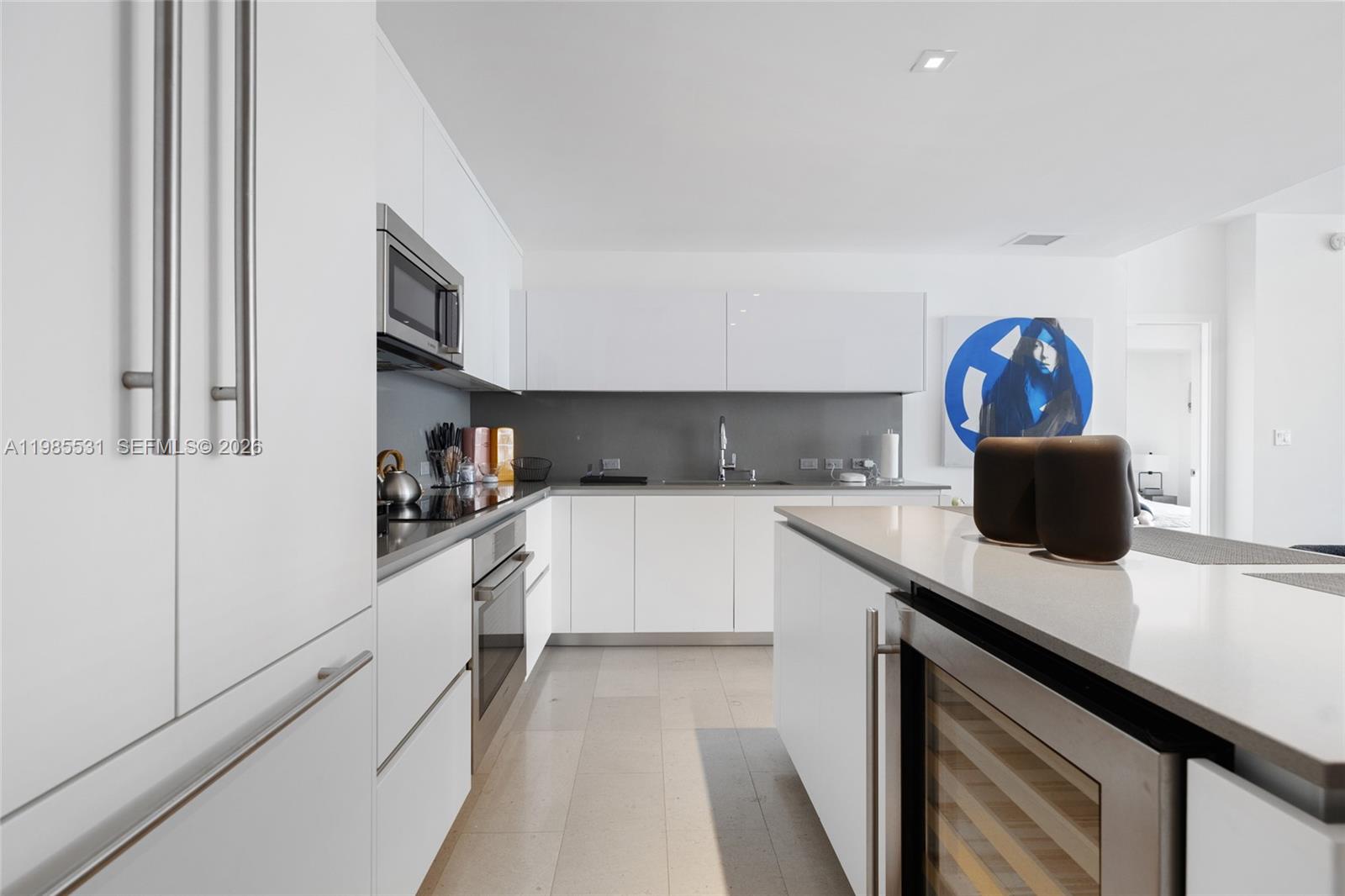 RISE CONDO - Residential