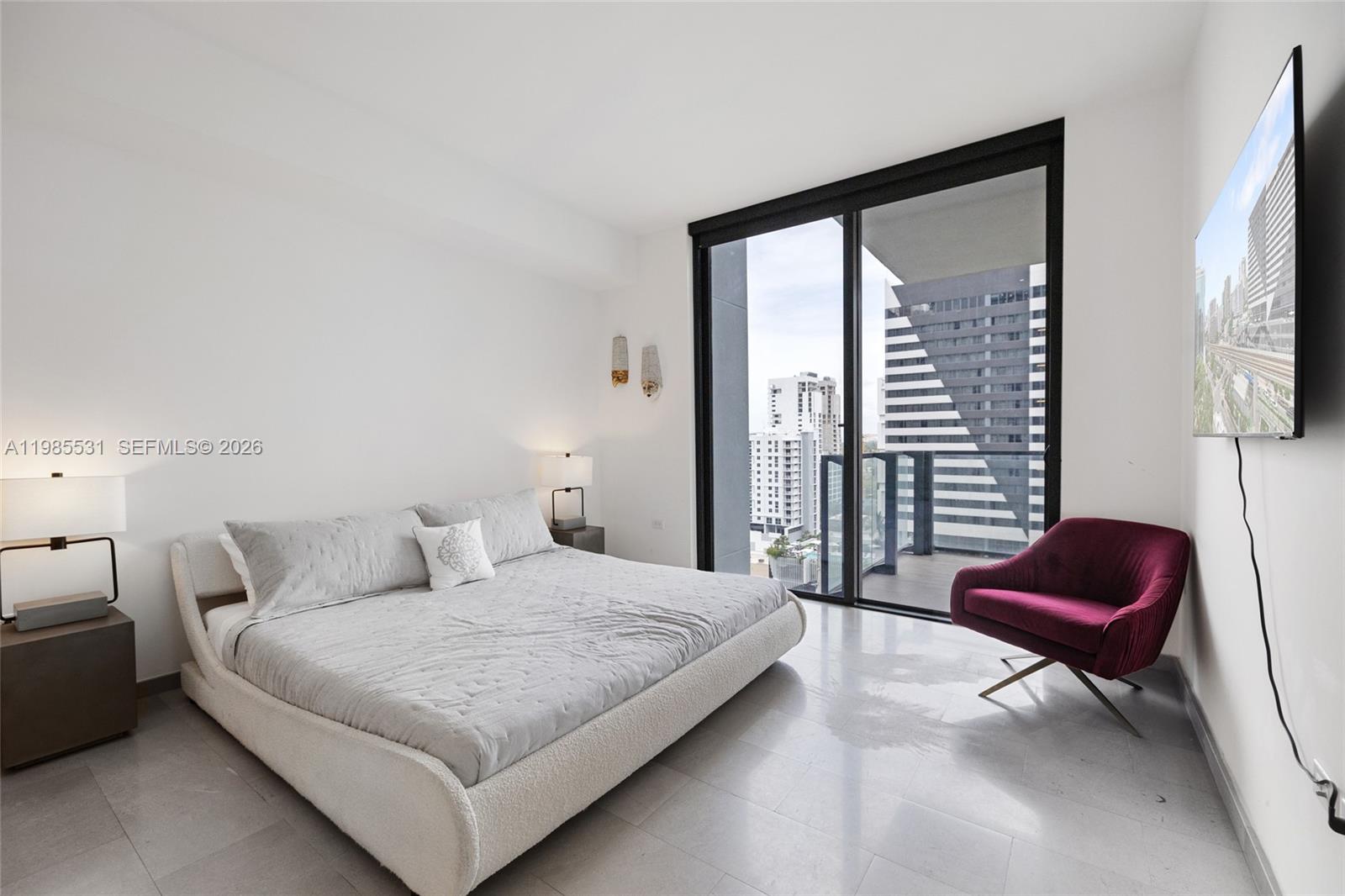 RISE CONDO - Residential