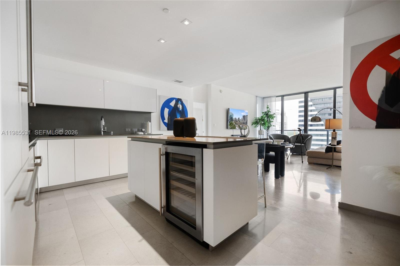 RISE CONDO - Residential