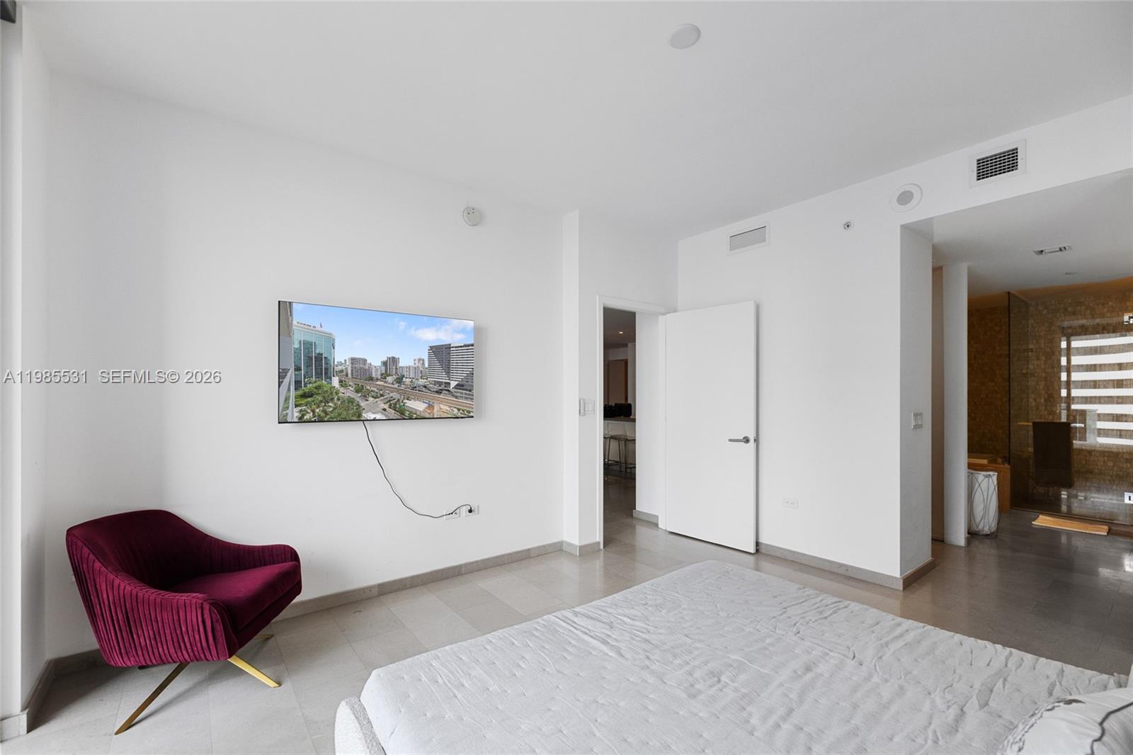 RISE CONDO - Residential