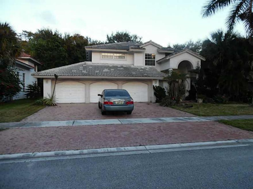 Incredible opportunity to own in this great West Boca community. Minutes away from A rated schools ,shopping, parks and more.