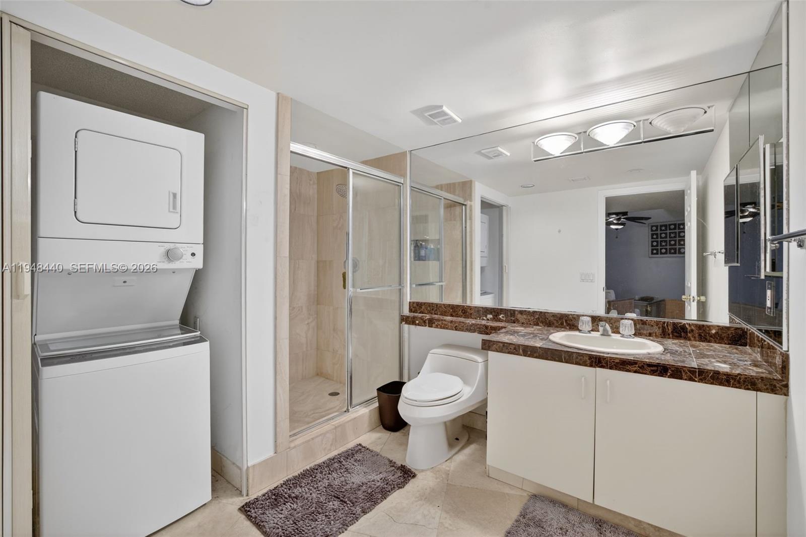 1000 ISL BLVD WILLIAMS IS - Residential