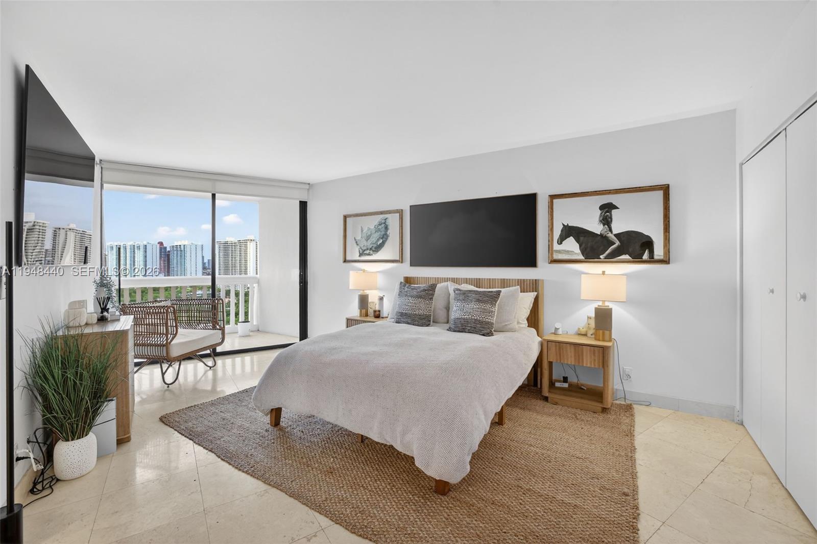 1000 ISL BLVD WILLIAMS IS - Residential