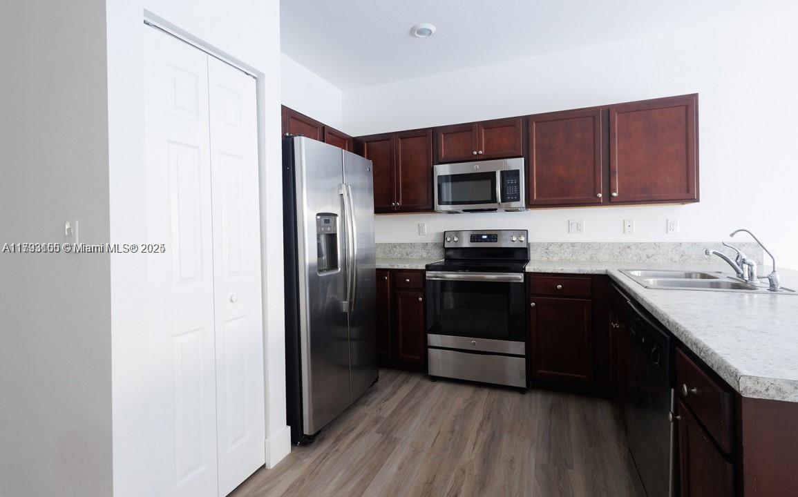 151 SE 34th Ave 151