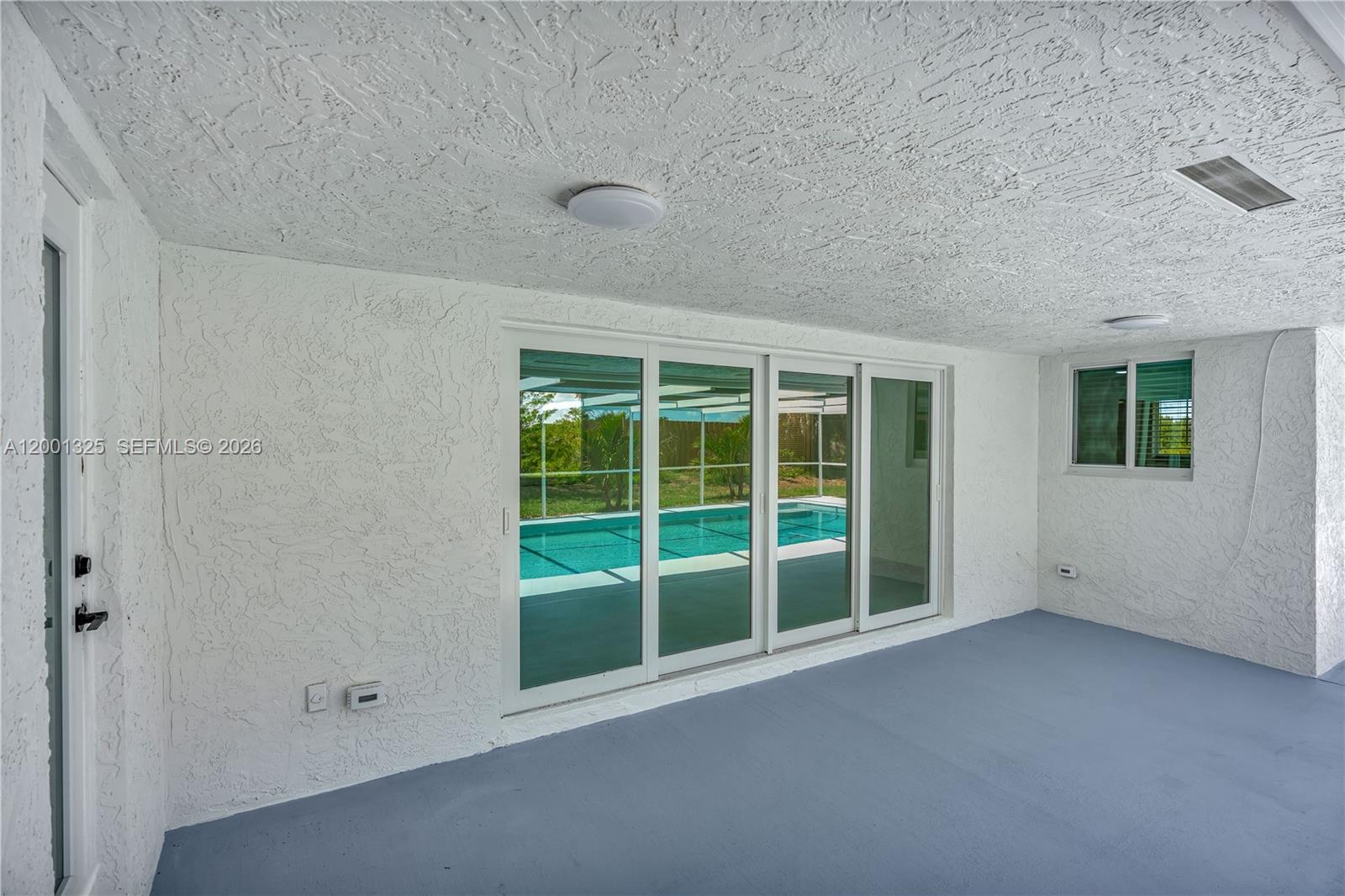 PAPAYA VILLAGE - Residential Lease