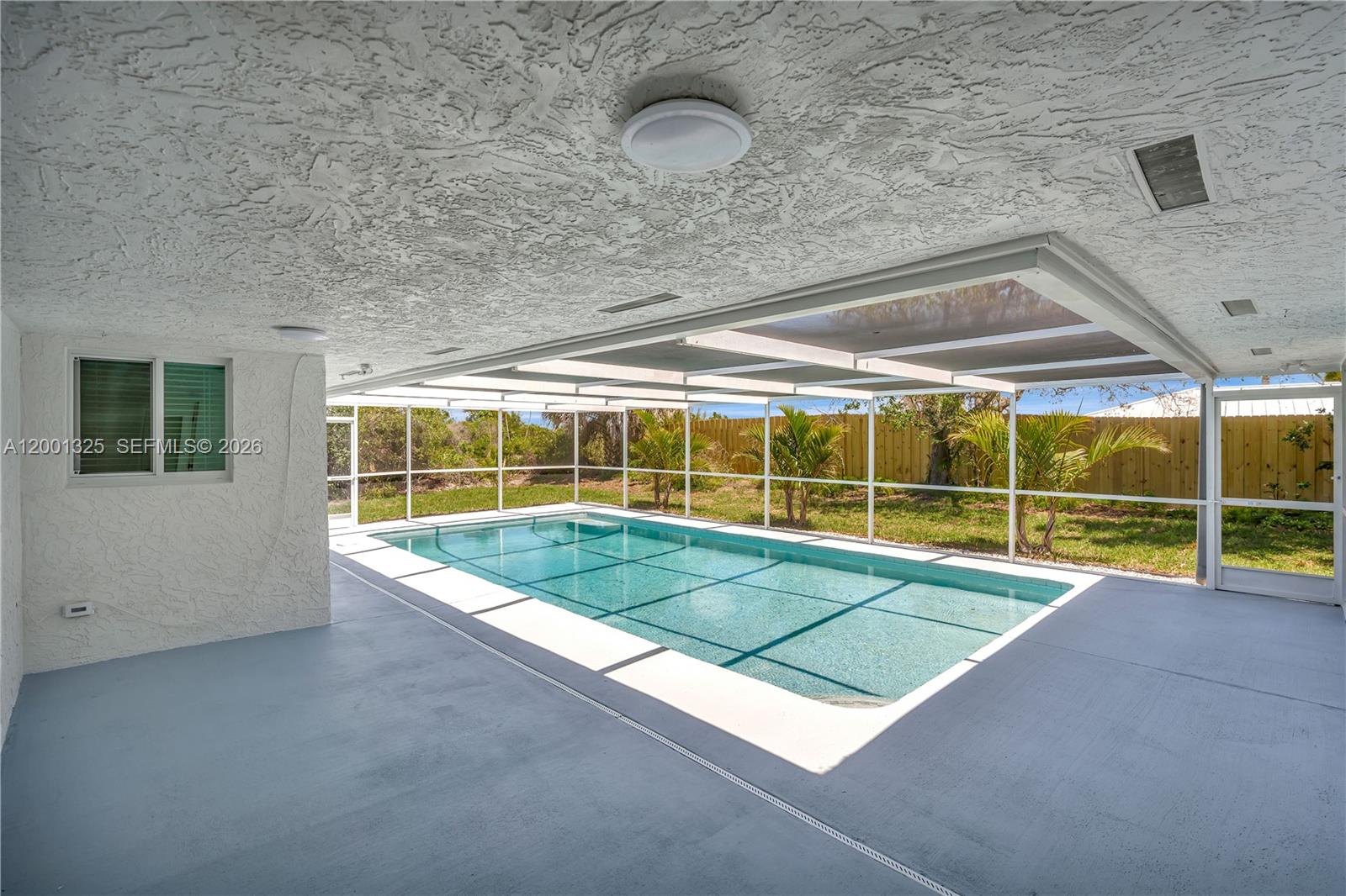 PAPAYA VILLAGE - Residential Lease