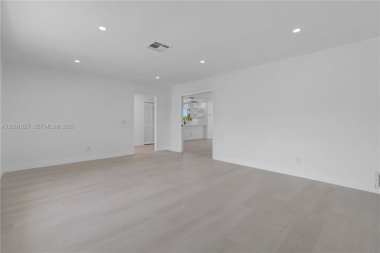 PAPAYA VILLAGE - Residential Lease