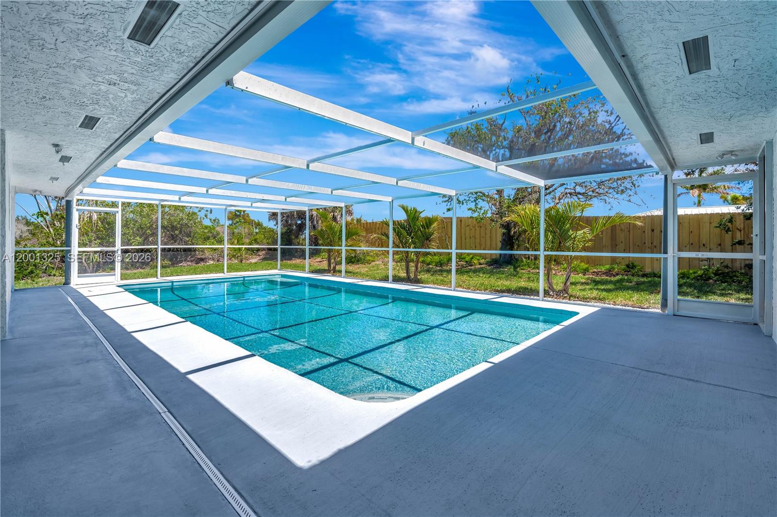 PAPAYA VILLAGE - Residential Lease