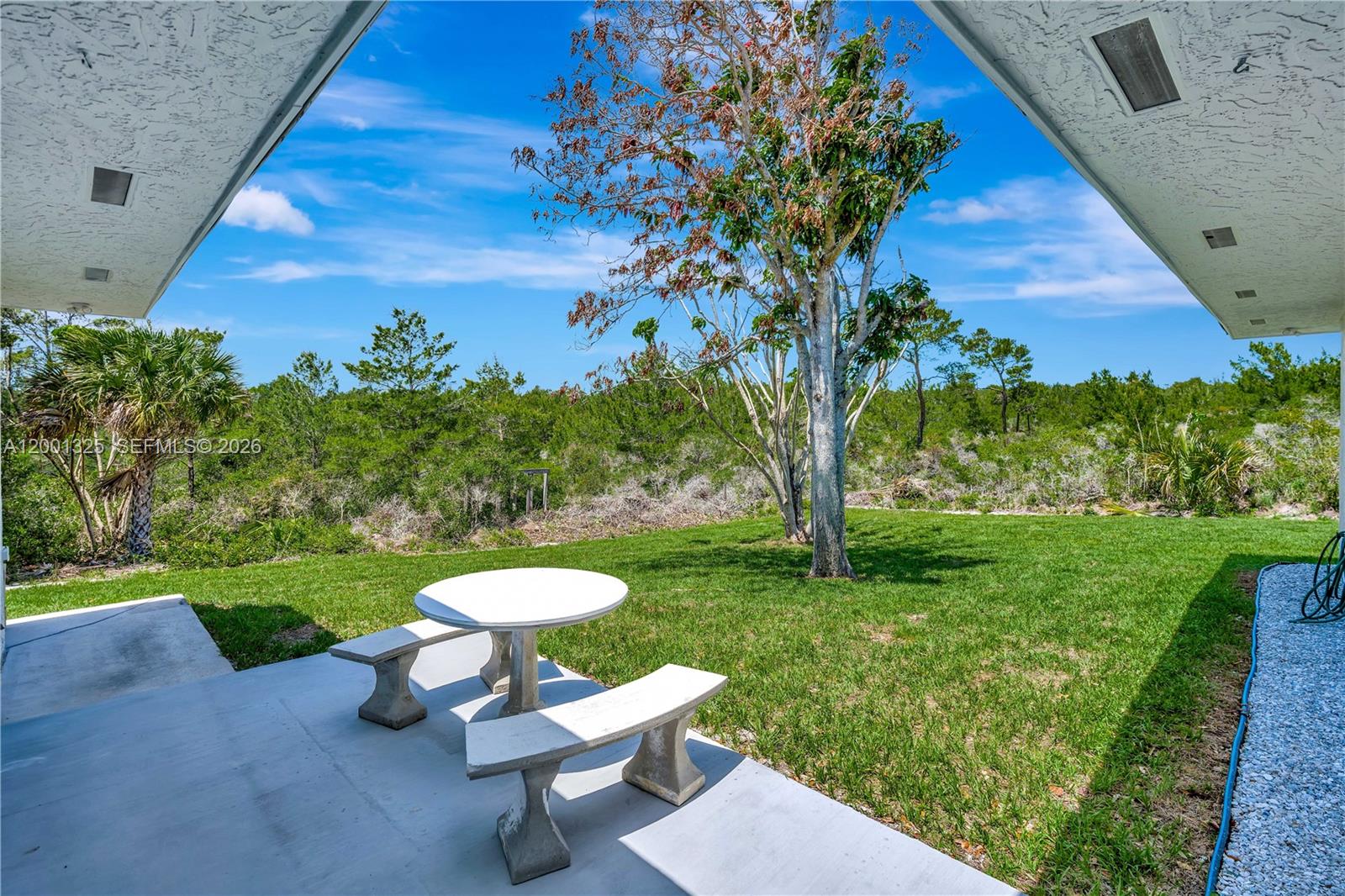 PAPAYA VILLAGE - Residential Lease