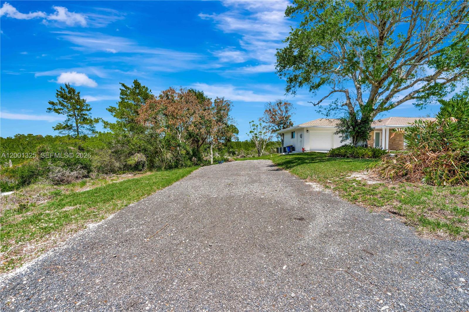 PAPAYA VILLAGE - Residential Lease