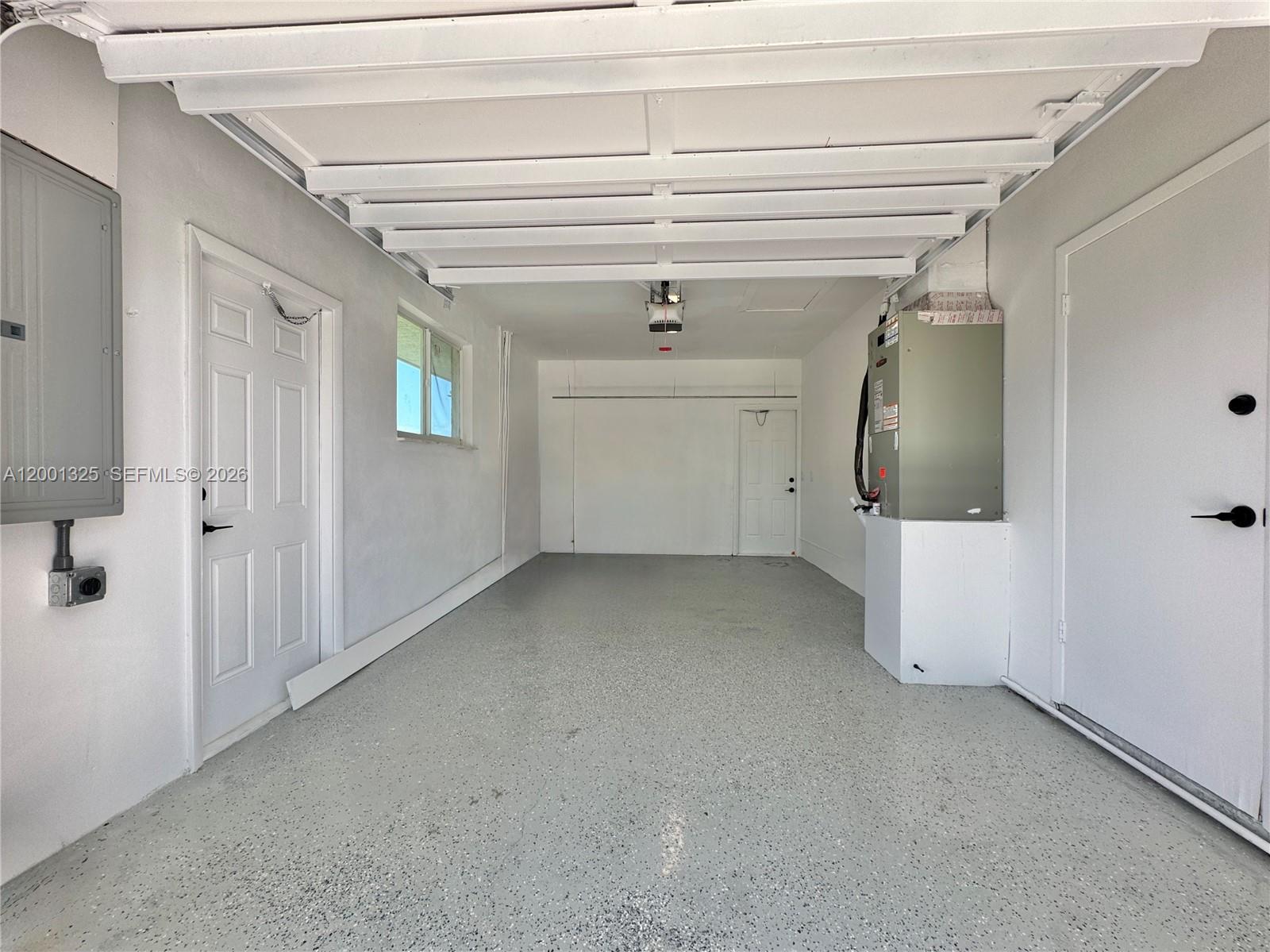 PAPAYA VILLAGE - Residential Lease