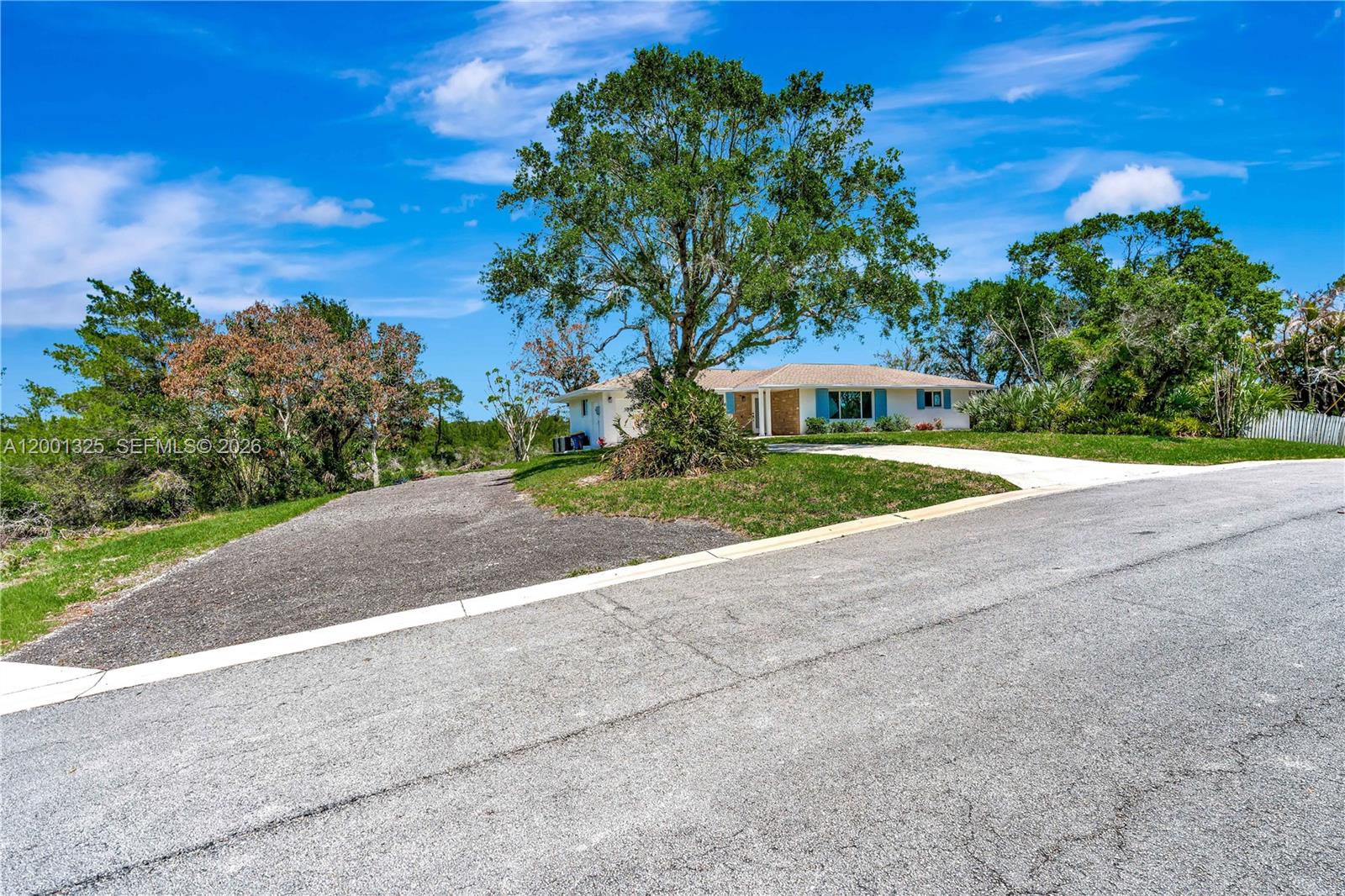 PAPAYA VILLAGE - Residential Lease