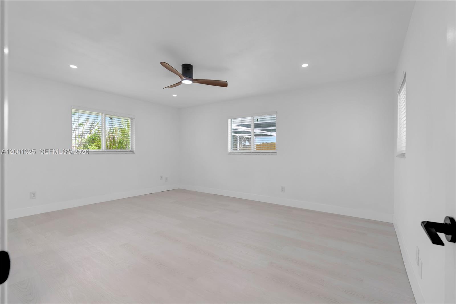 PAPAYA VILLAGE - Residential Lease