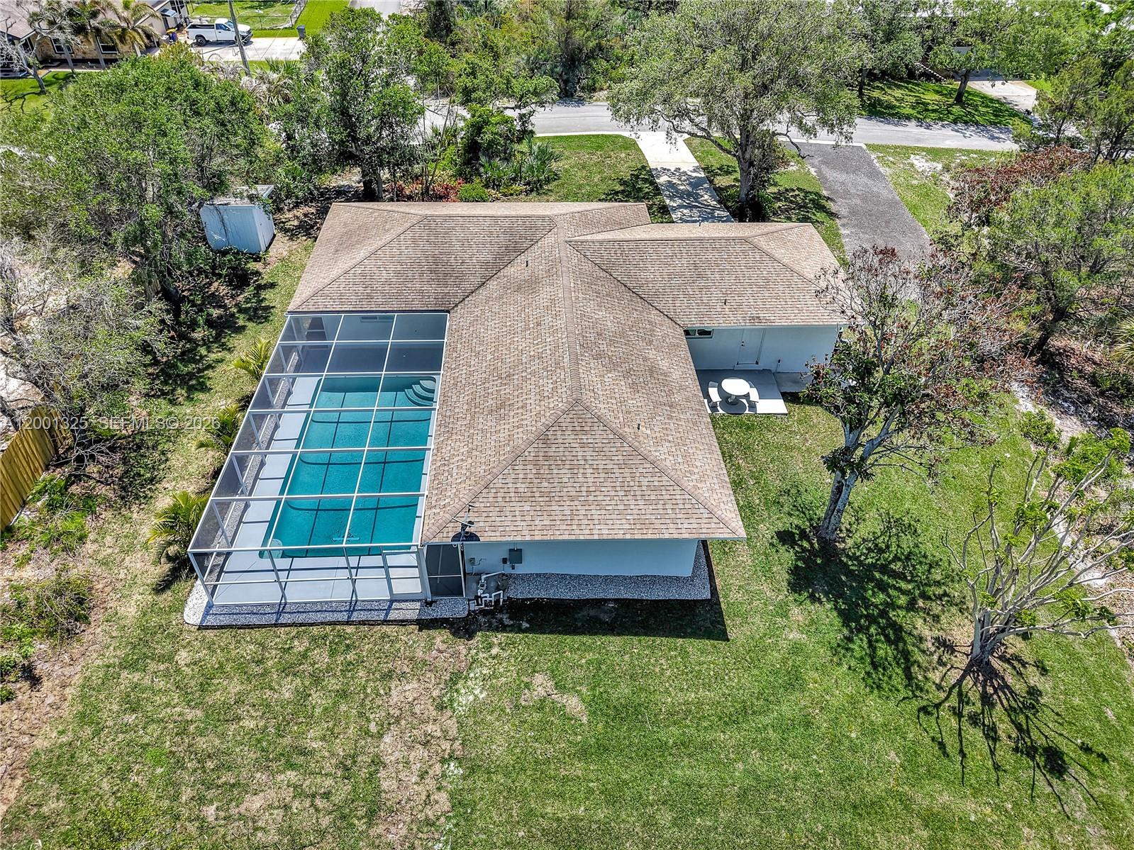 PAPAYA VILLAGE - Residential Lease