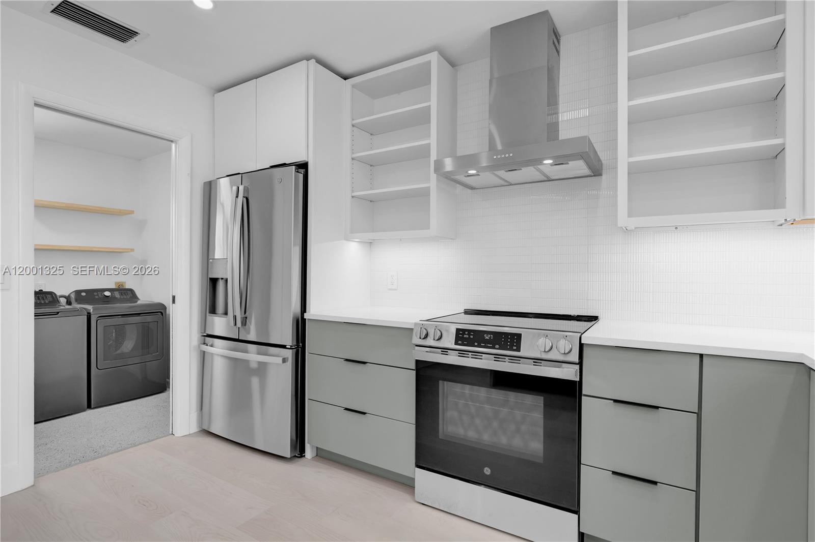 PAPAYA VILLAGE - Residential Lease