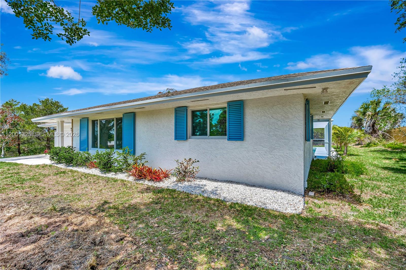 PAPAYA VILLAGE - Residential Lease