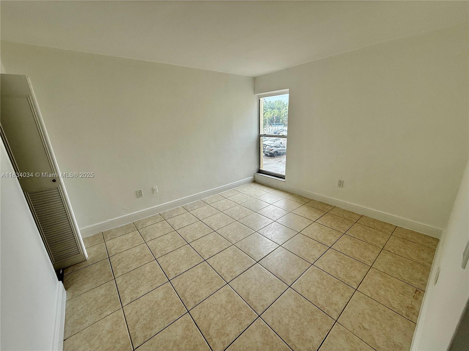 CAPRI GARDENS CONDO - Residential