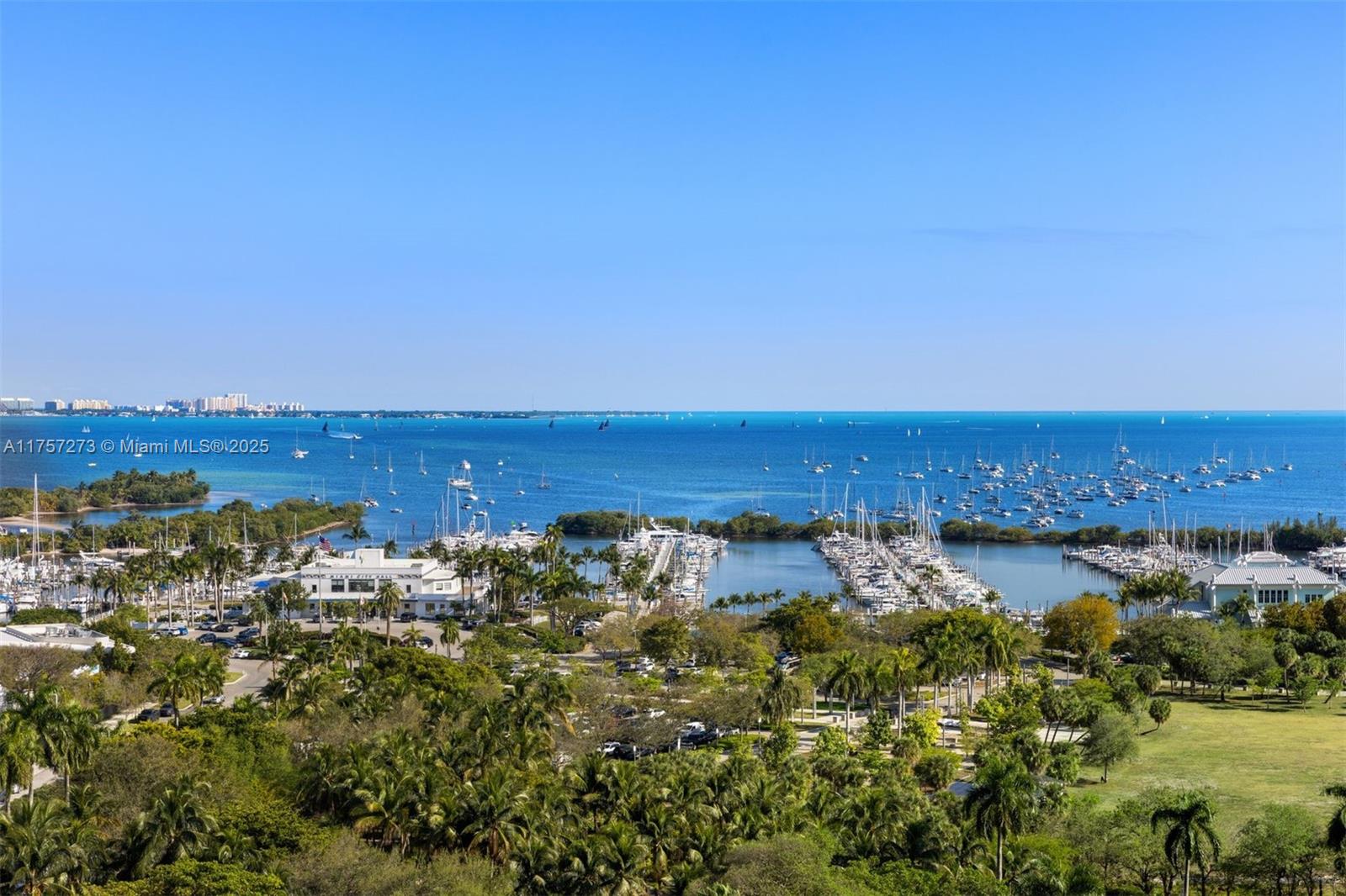 THE EXECUTIVE RESIDENCES - Residential