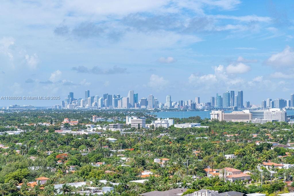 BLUE DIAMOND CONDO - Residential Lease